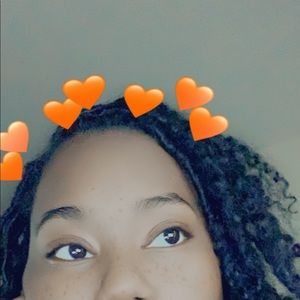 Meet your Posher, Alisha